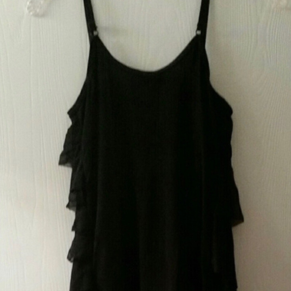 Guess tiered tank